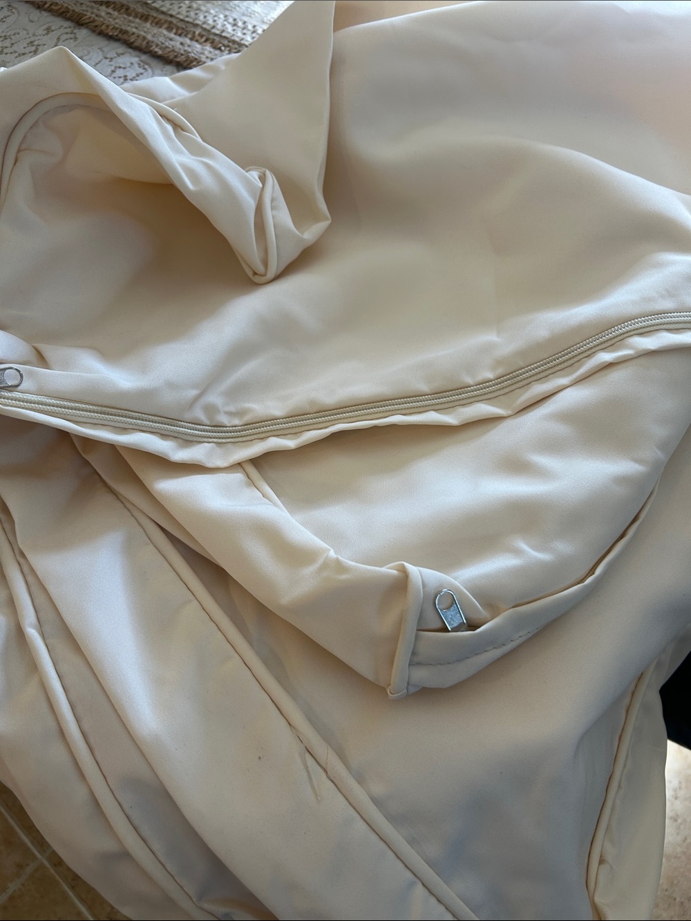 Cream Home Puffer Cover with Zipper Closure